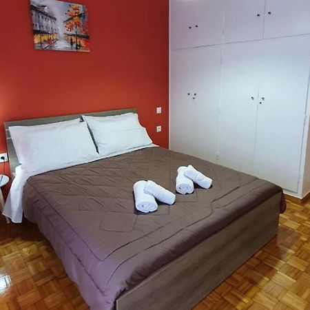 Greek Hospitality In A Modern Apartment Athens Exterior photo