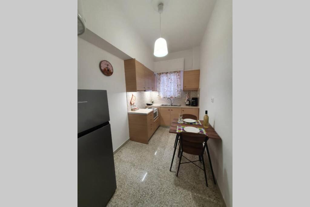 Greek Hospitality In A Modern Apartment Athens Exterior photo